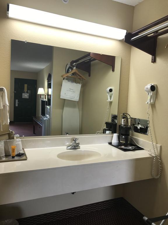 Americas Best Value Inn & Suites - Little Rock - Maumelle Bagian luar foto