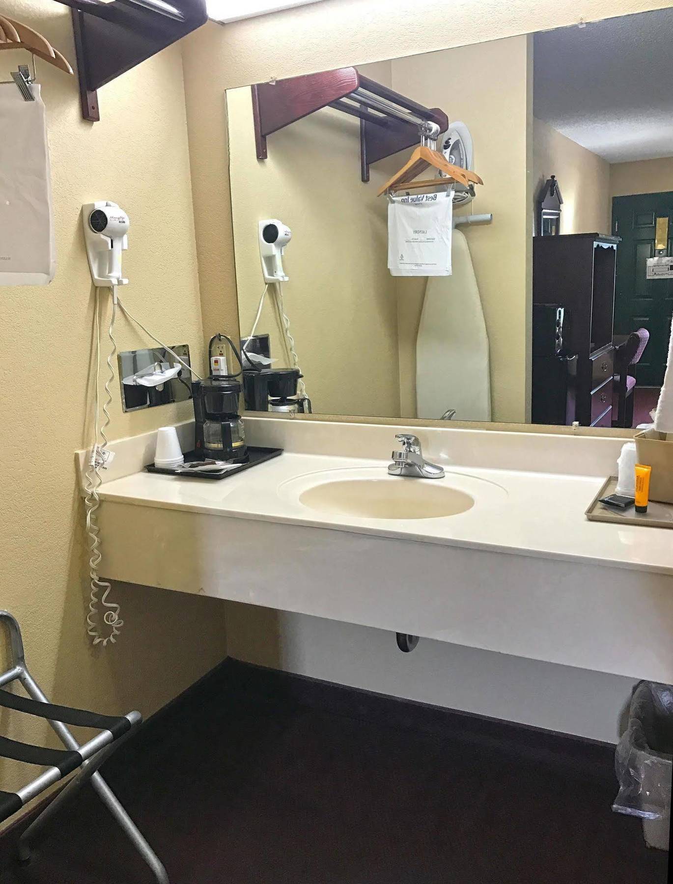 Americas Best Value Inn & Suites - Little Rock - Maumelle Bagian luar foto